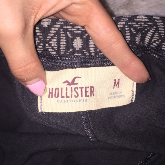 Super Comfortable Patterned Leggings - Picture 3 of 3